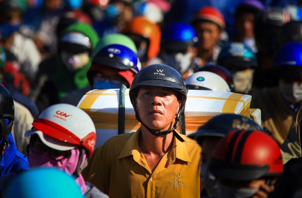 TP.HCM len ke hoach cam xe may tai khu trung tam hinh anh