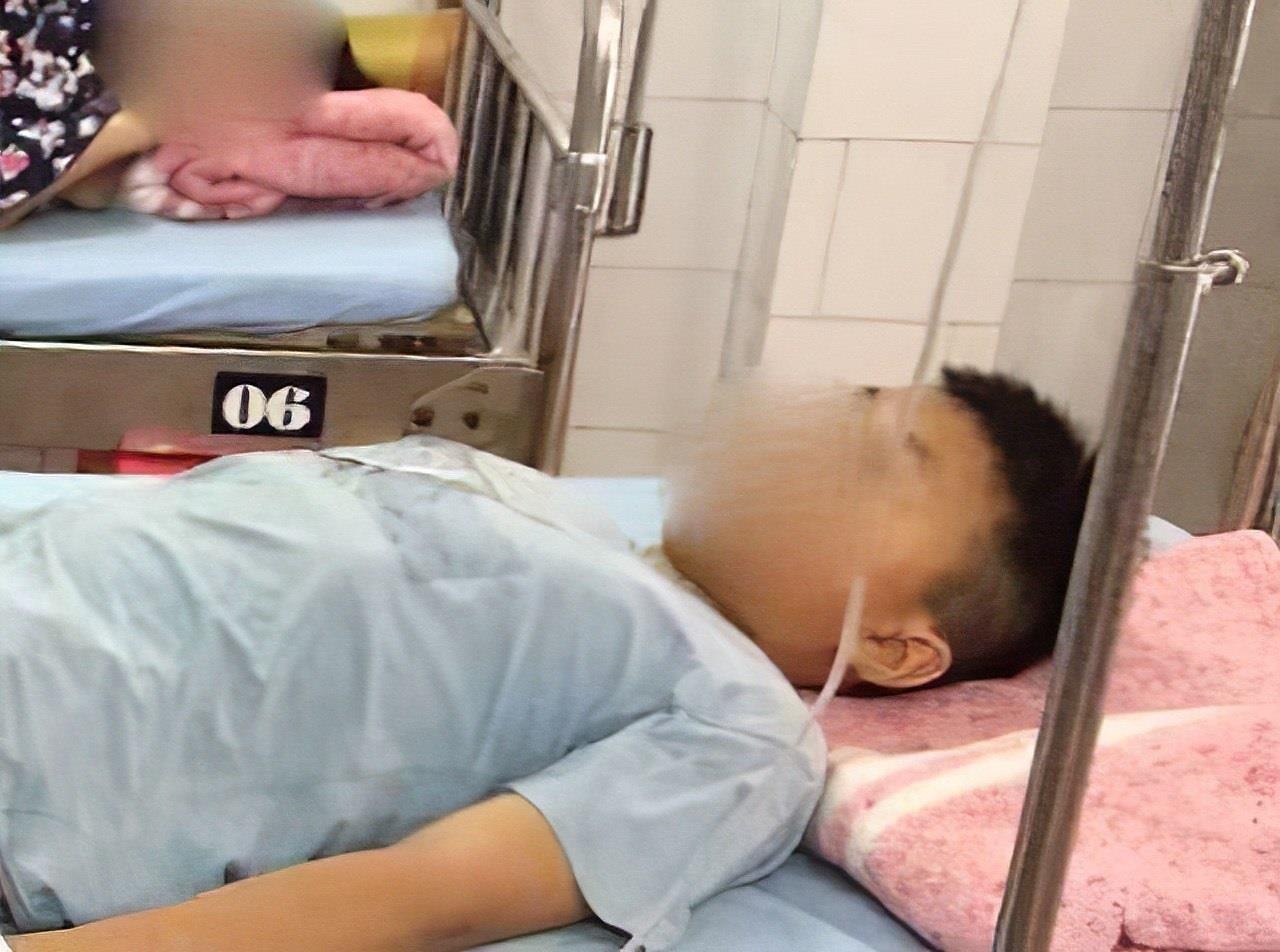 4 chau nho Hai Phong nghi bi soc ma tuy do uong chung chai sua hinh anh