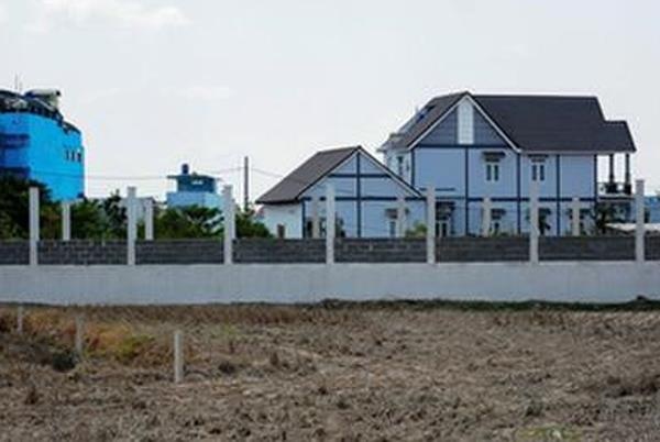 De nghi kiem diem can bo de nguoi dan xay nha trai phep o TP.HCM hinh anh