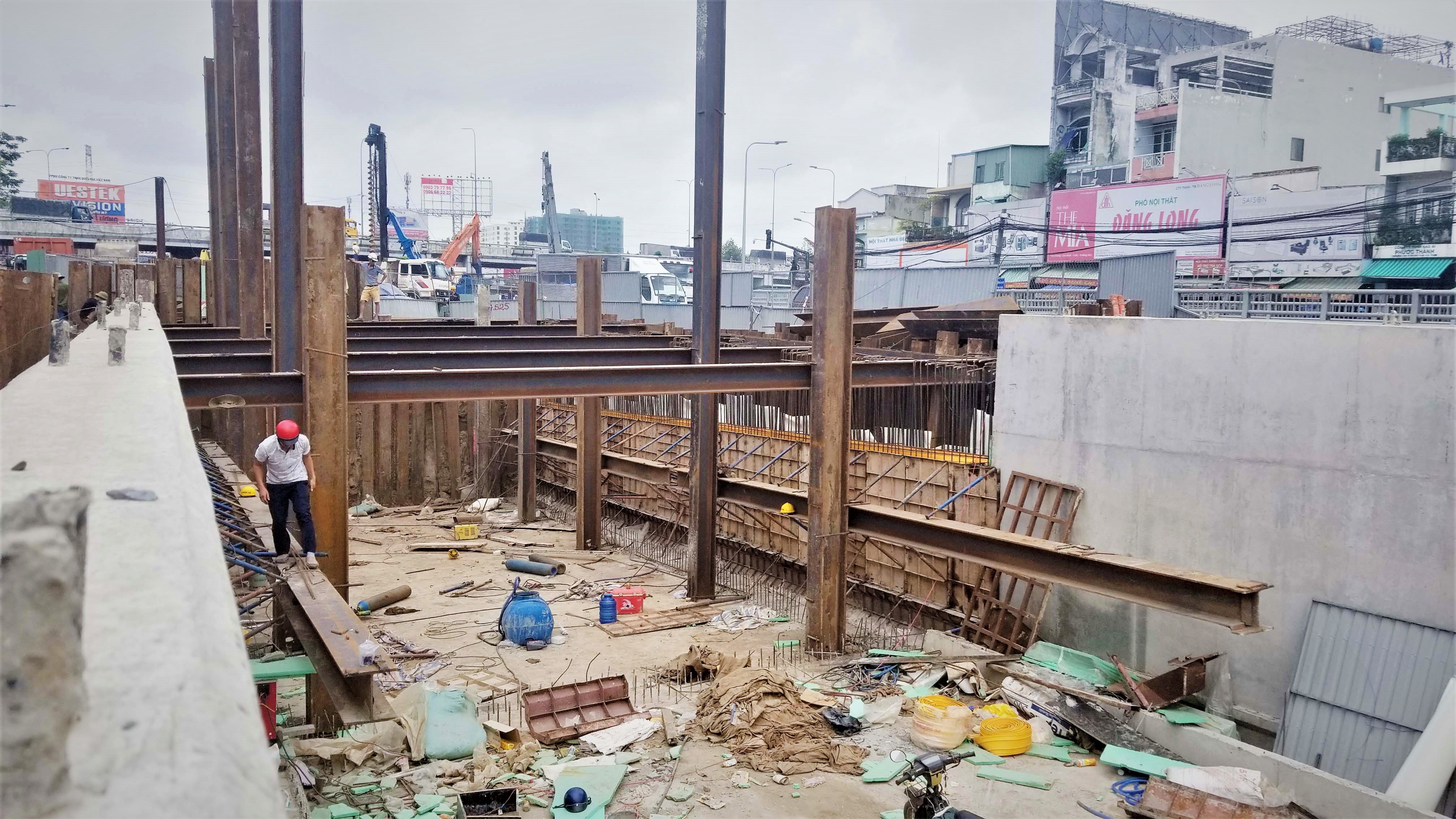 Hầm chui An Sương chậm tiến độ ảnh 1 Ham chui An Suong cham tien do anh 1