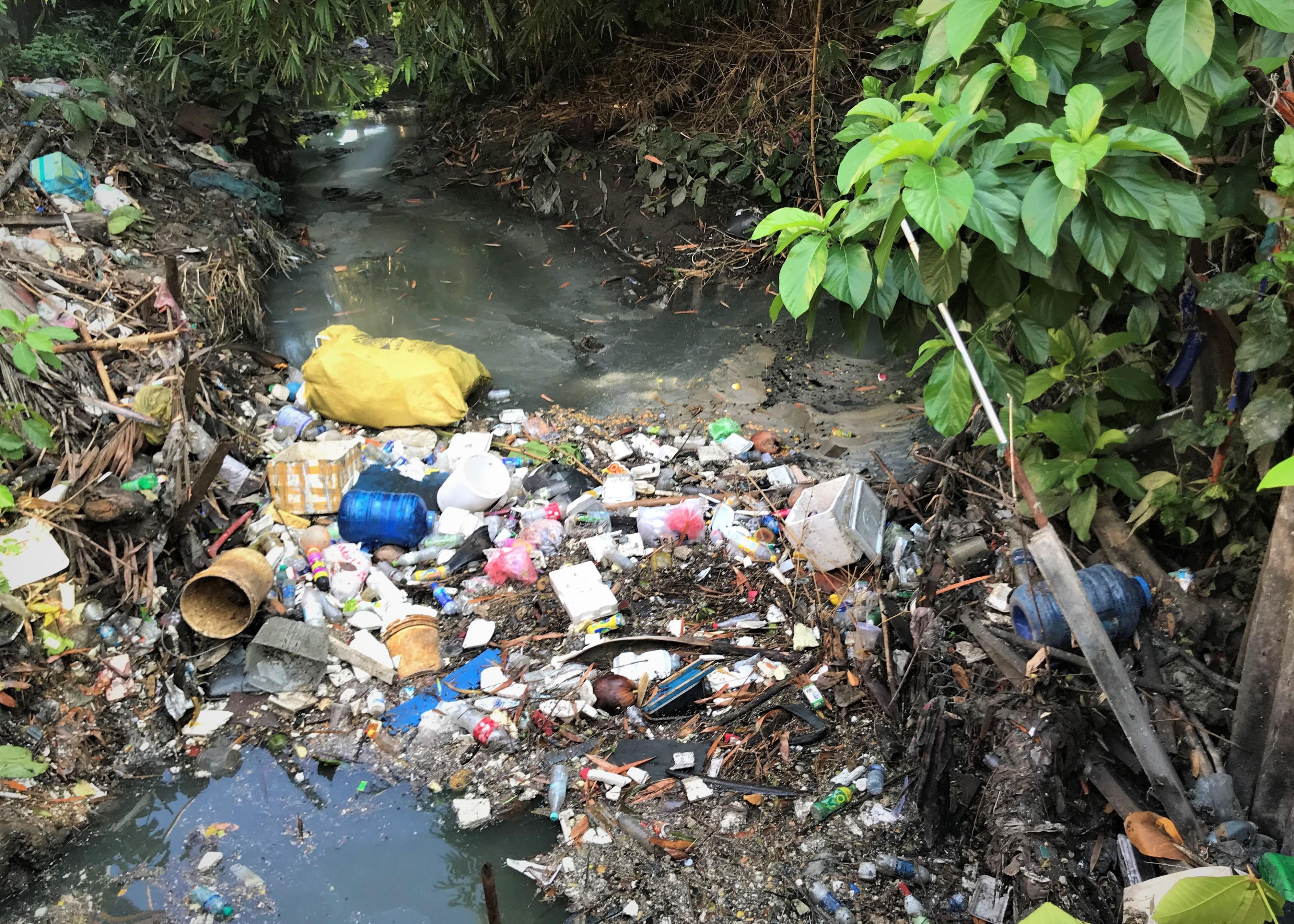 Ngập lụt sân bay Tân Sơn Nhất ảnh 1 Ngap lut san bay Tan Son Nhat anh 1