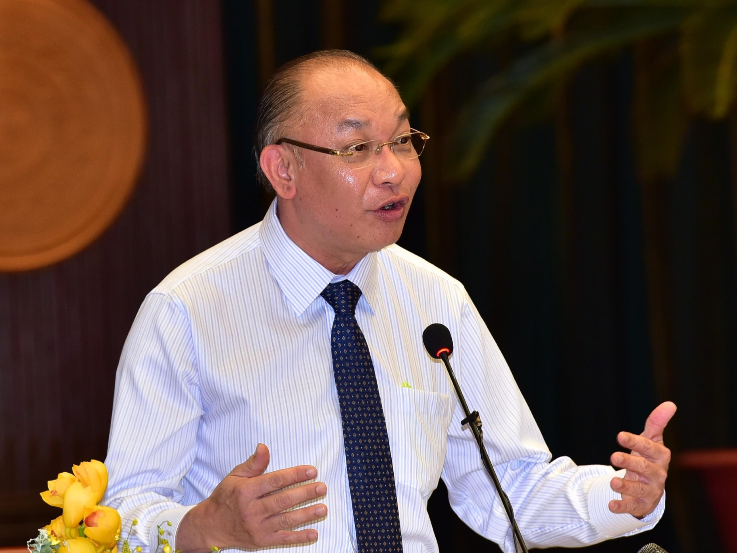 Tuong Le Dong Phong: Phai kho khan lam moi khoi to duoc vu Alibaba hinh anh