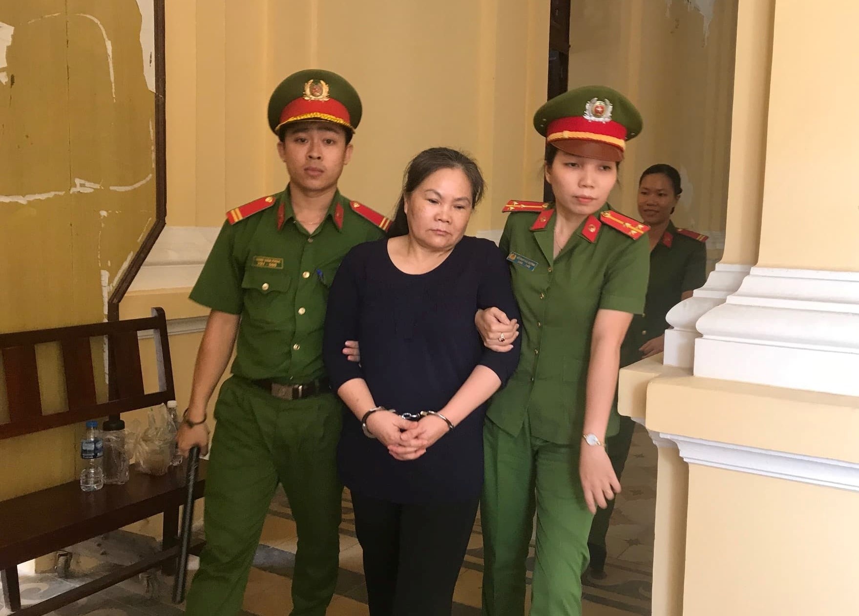 Khai khong ho so giam ngheo anh 1