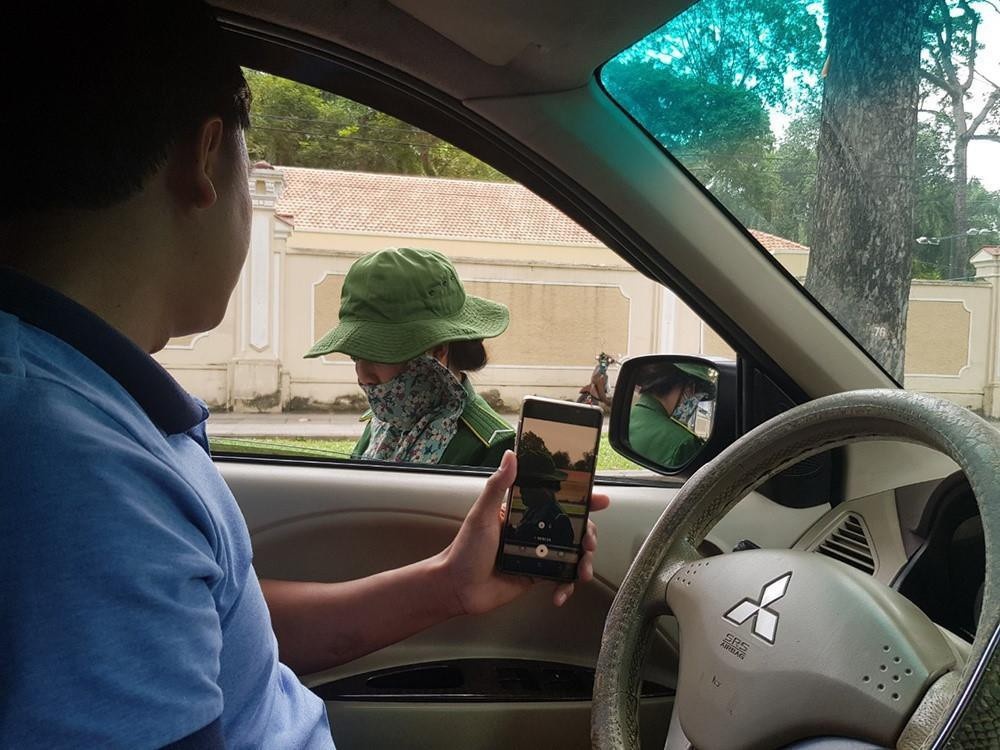 TP.HCM doi don vi phu trach, tien thu phi do xe tang hang chuc lan hinh anh