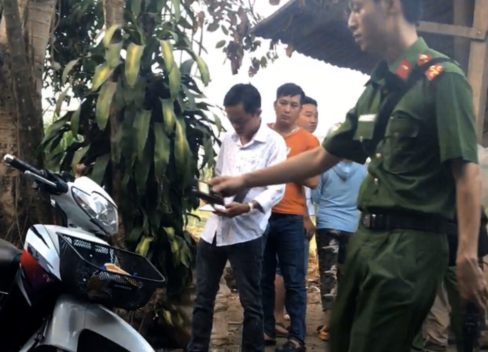 Nhan chung ke luc hung thu xa sung khien 4 nguoi chet tai soi bac hinh anh