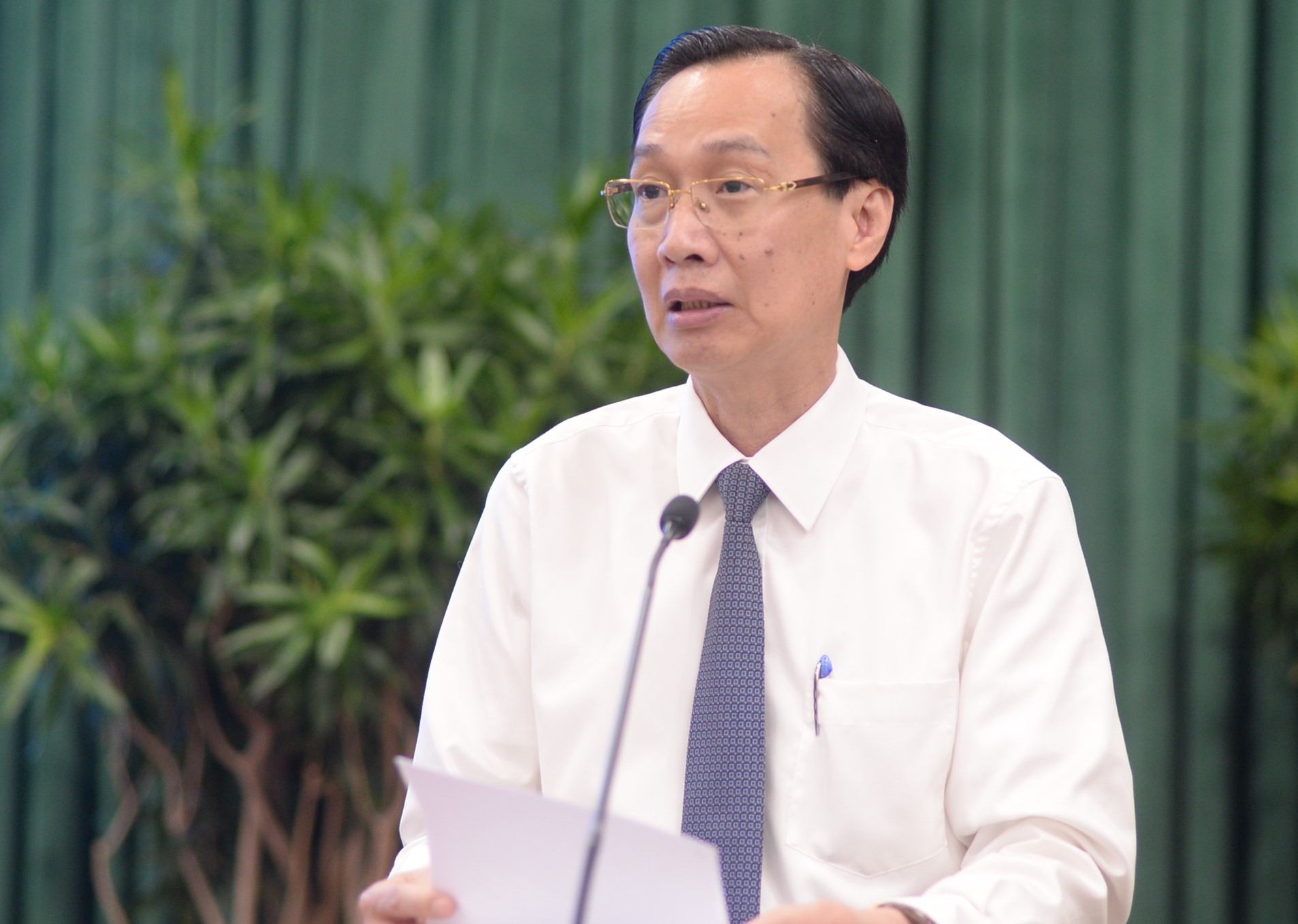 Phong tranh dich corona anh 1