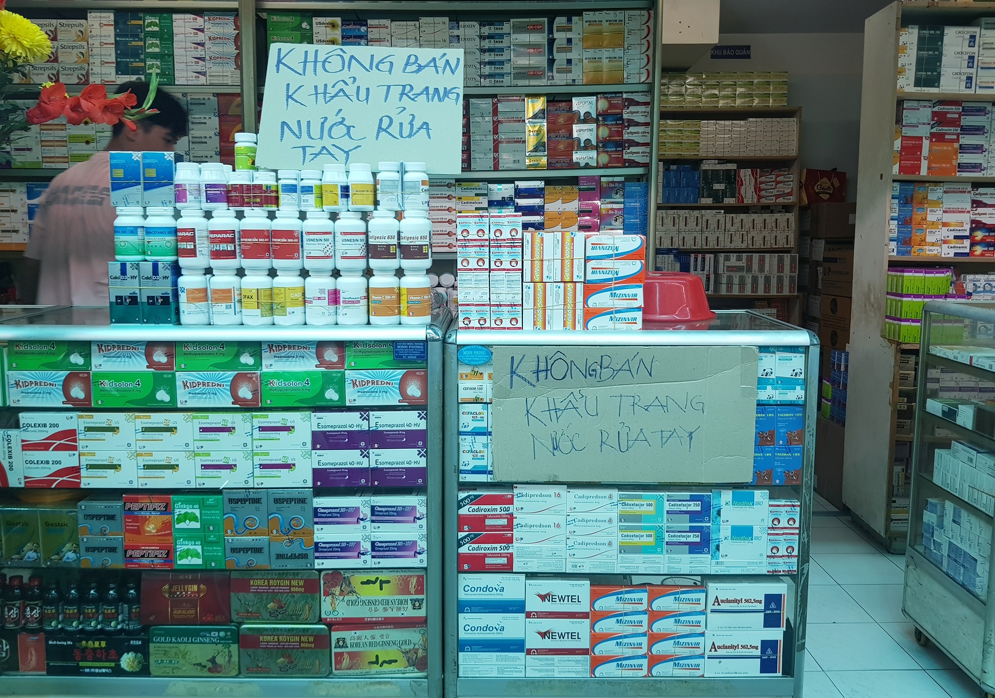 Mua khau trang chong corona anh 1