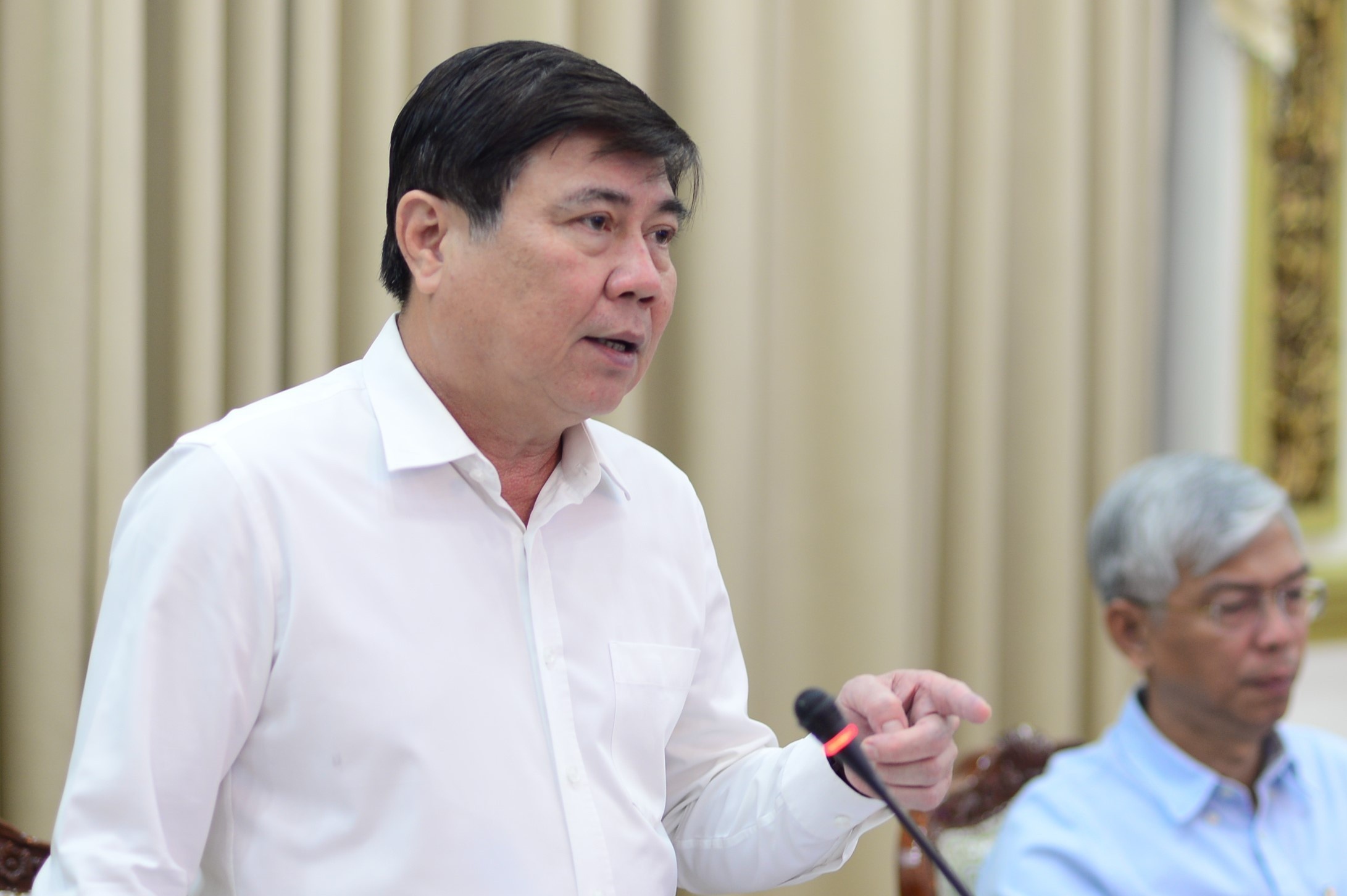 Vi sao TP.HCM cho hoc sinh lop 12 nghi den ngay 8/3? hinh anh