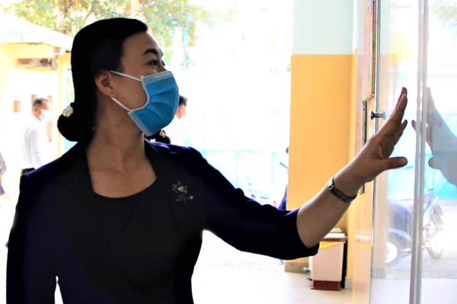 MTTQ giam sat kiem tra phong dich Covid-19 tai quan Binh Tan hinh anh