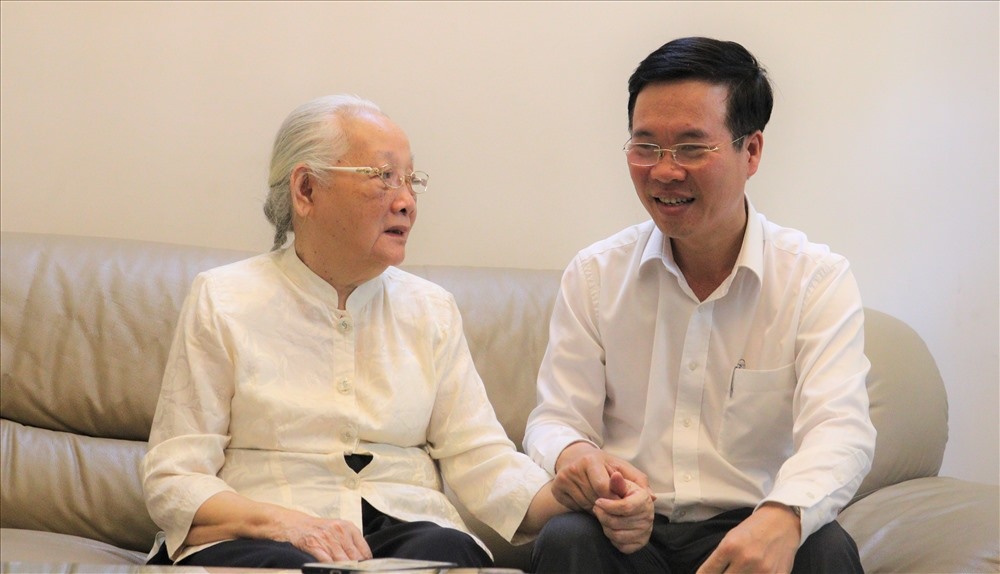 ong Vo Van Thuong tham thay thuoc anh 1