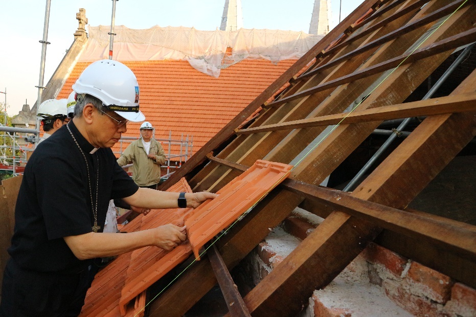 Bao gio sua xong nha tho Sai Gon anh 1