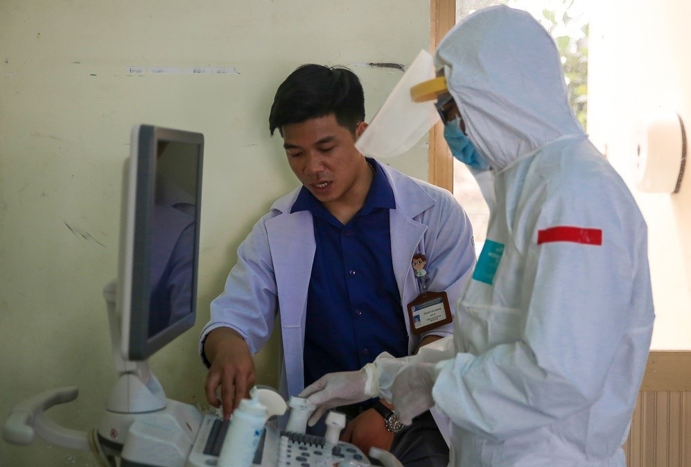 Xay them benh vien da chien HCM anh 1