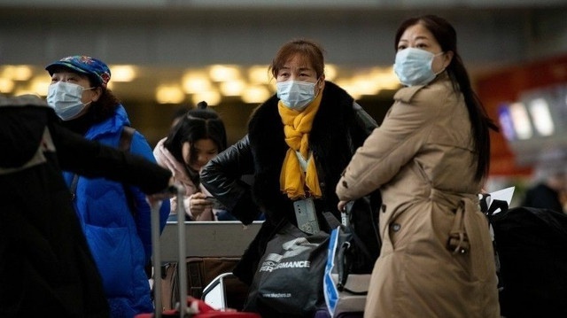 Gan 500 nguoi tu vung dich Covid-19 den TP.HCM qua nuoc thu 3 hinh anh