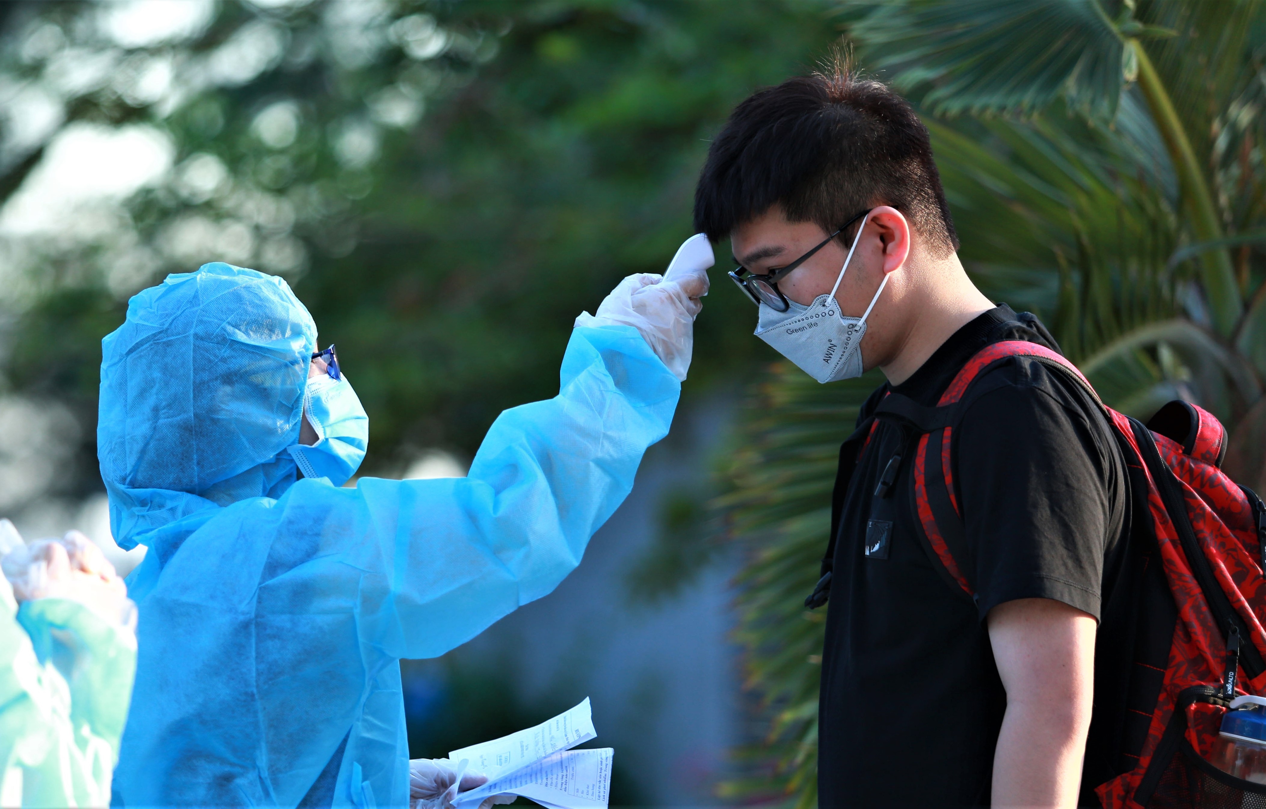 Khu cach ly Covid-19 tra phi khong duoc dung vao muc dich khac hinh anh