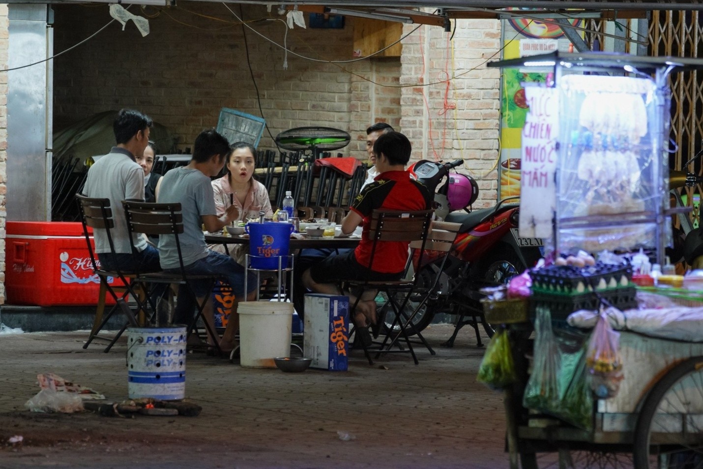 Lanh dao TP.HCM: 'Nhom nhau ven duong bat dau xuat hien' hinh anh