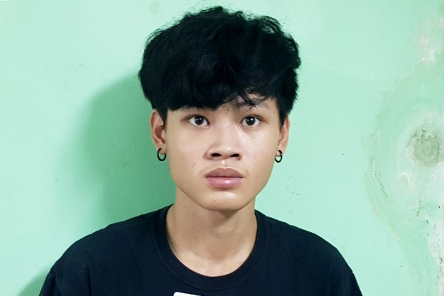 Nghi pham cuong buc phu nu lang thang ra dau thu hinh anh
