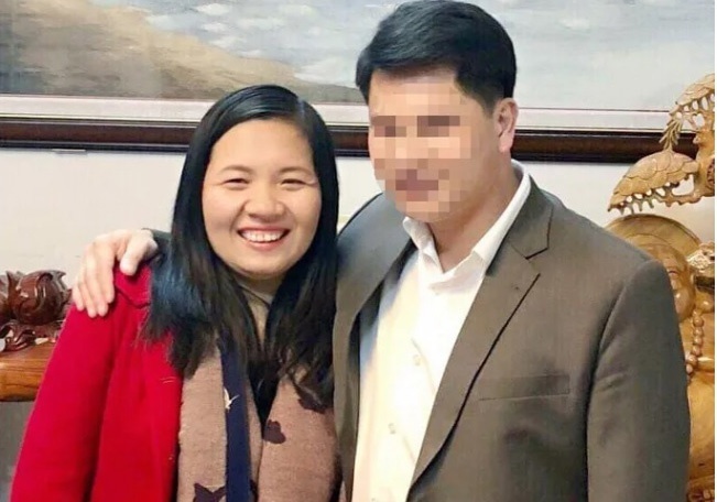 Vo Giam doc So Tu phap Lam Dong bi dinh chi cong tac vi lua dao hinh anh