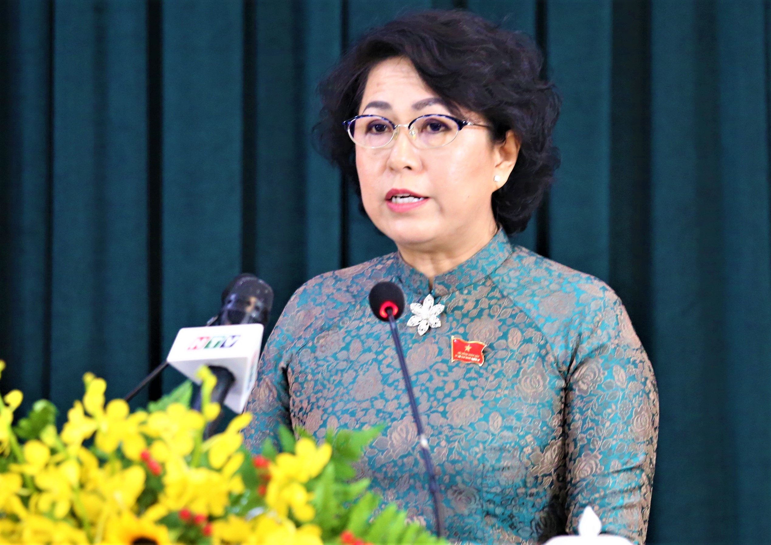 HCM cam loa keo anh 1