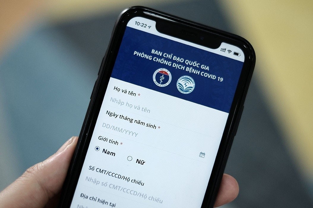 Nguoi mua thuoc ho, ha sot o TP.HCM phai khai bao y te hinh anh