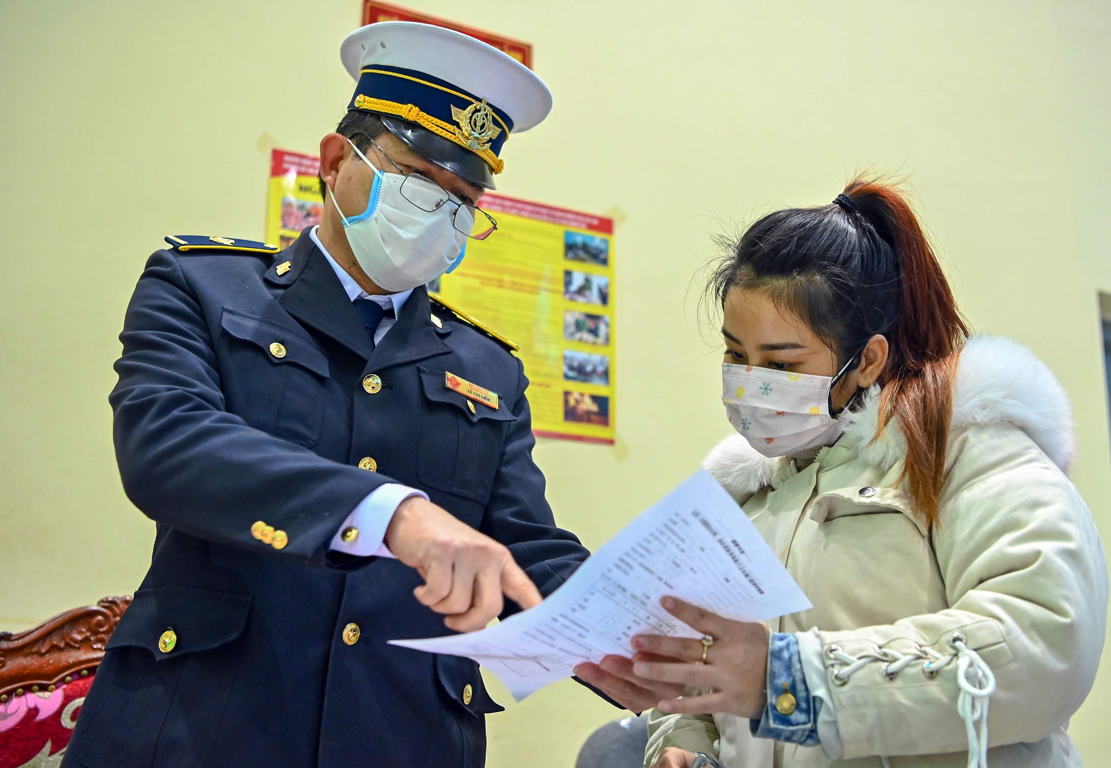 Nguoi Ha Noi vao TP.HCM khong can cach ly hinh anh