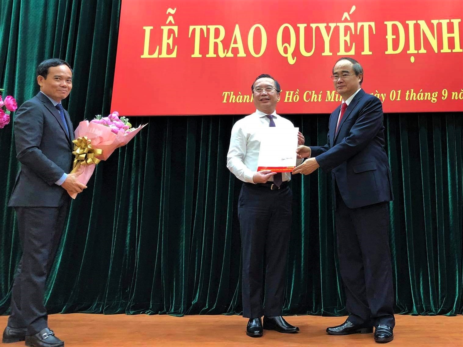 Chanh van phong Thanh uy HCM la ai anh 2