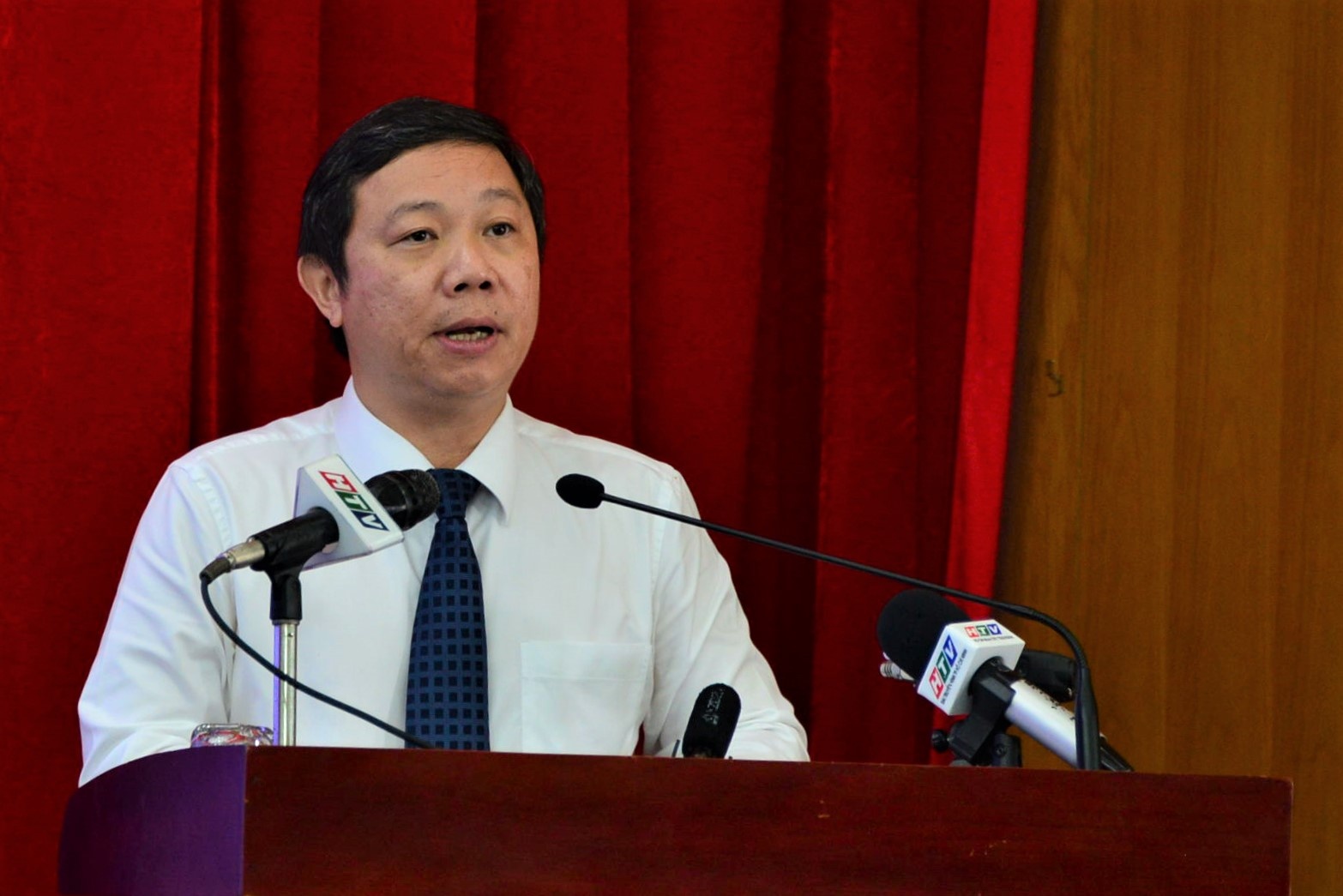 Tong dai khan cap lien thong anh 1