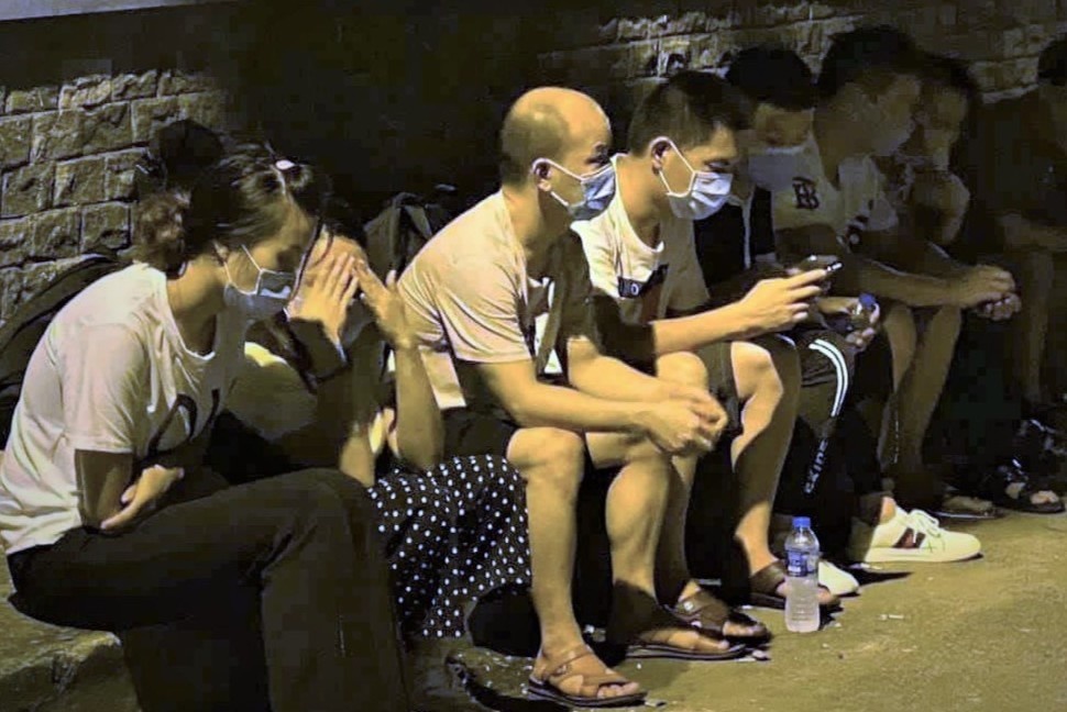 Nguoi nhap canh trai phep se bi quan ly tap trung hinh anh