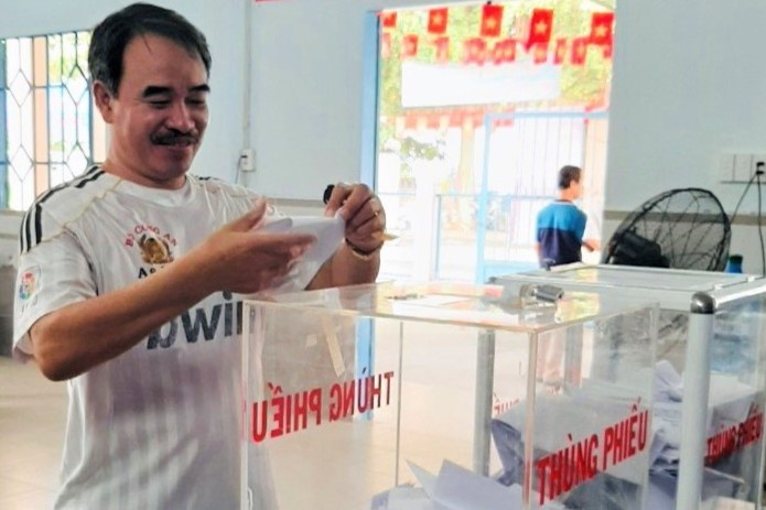 Nguoi dan bo phieu ve viec thanh lap TP Thu Duc hinh anh