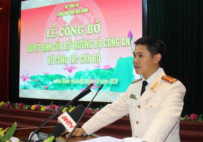 Cong bo quyet dinh bo nhiem lanh dao Cong an Phu Yen, Hoa Binh hinh anh