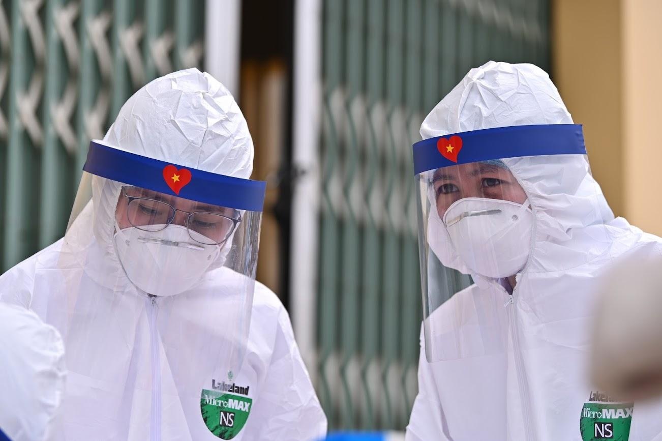 TP.HCM tai kich hoat he thong phong dich Covid-19 hinh anh