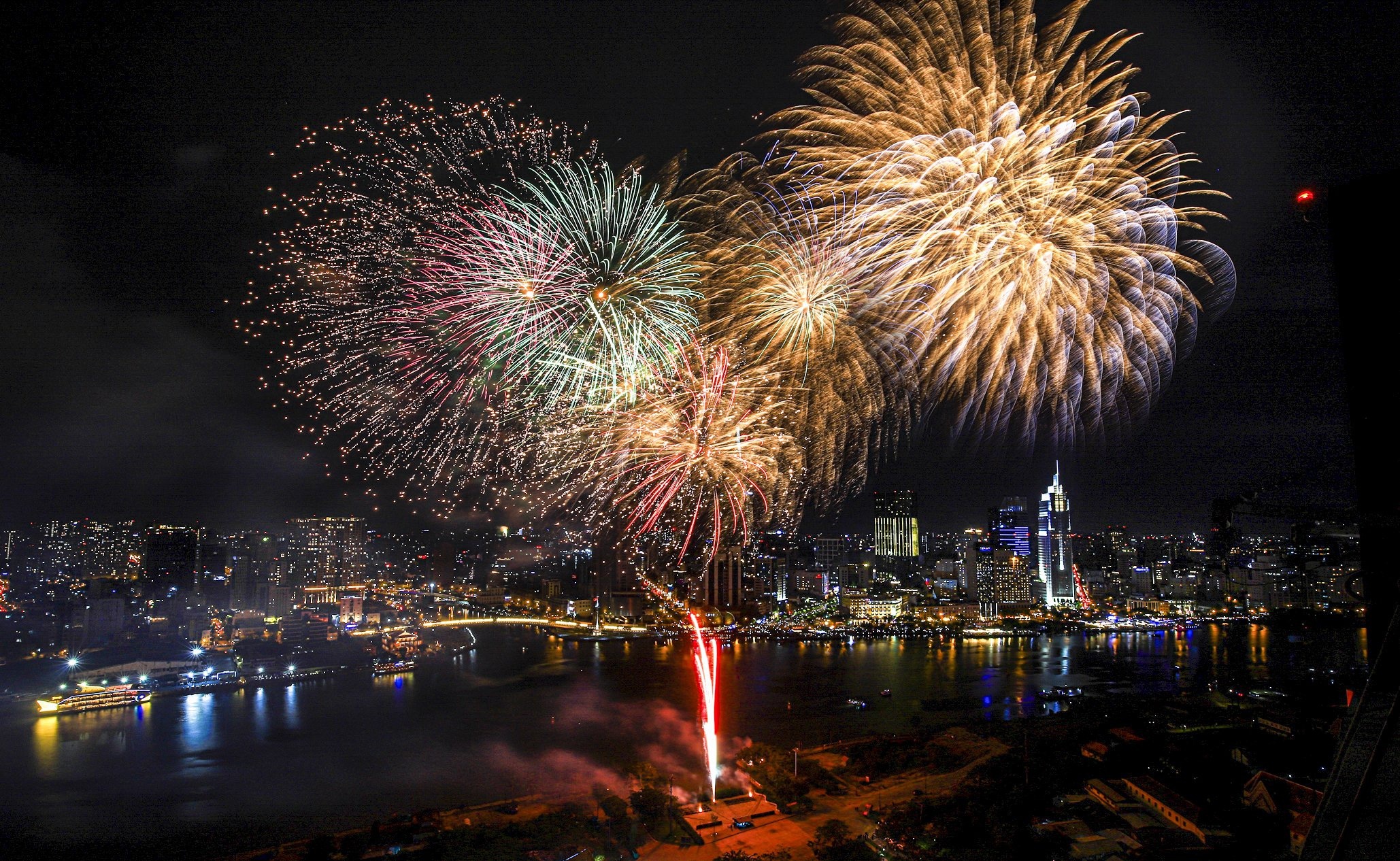 TP.HCM khong ban phao hoa dip Tet Tan Suu 2021 hinh anh