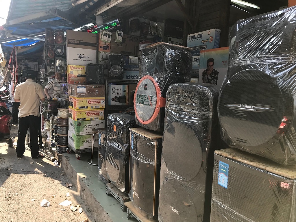 TP.HCM se giai quyet dut diem karaoke tu phat hinh anh