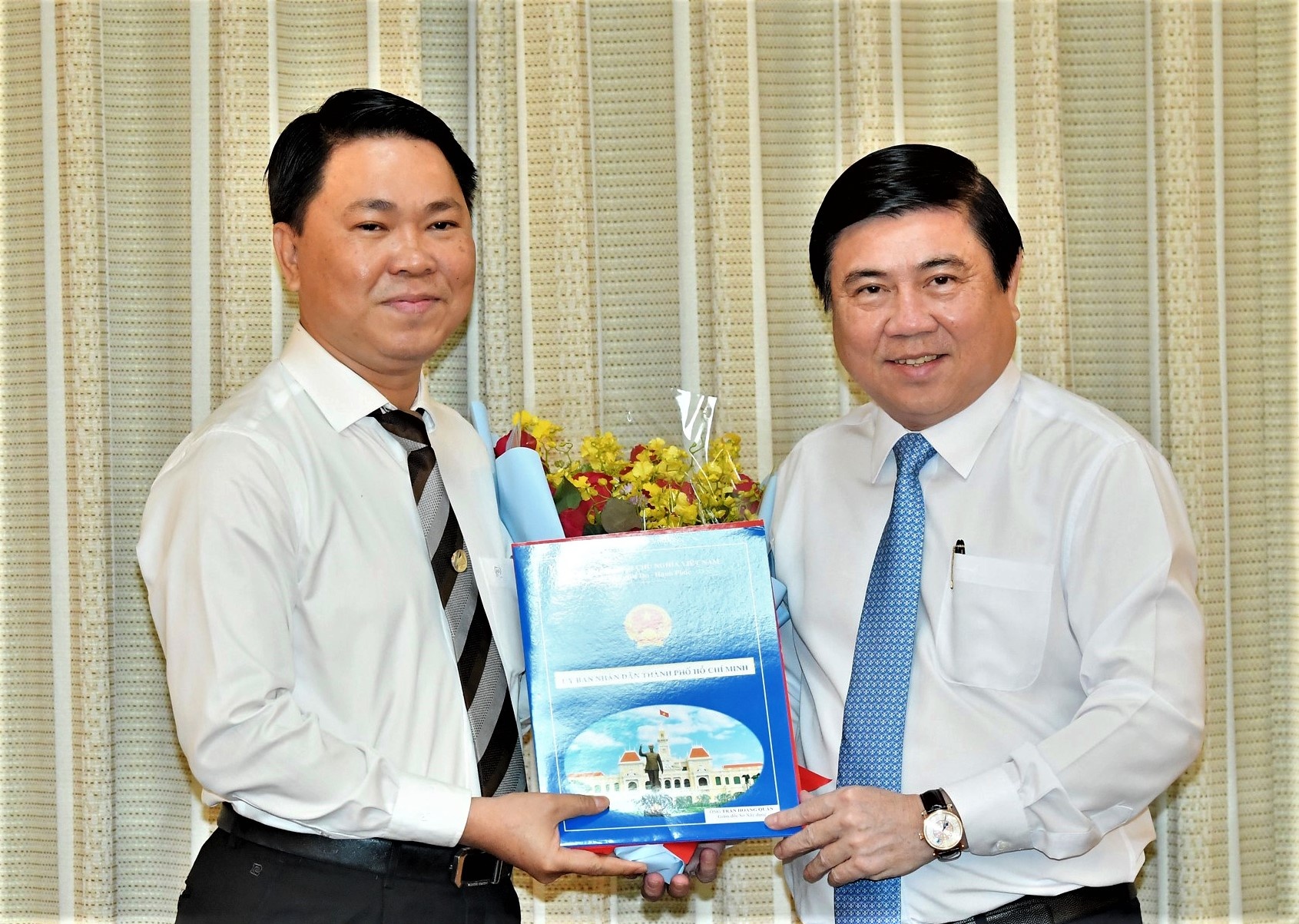 Bi thu huyen Binh Chanh lam Giam doc So Xay dung TP.HCM hinh anh