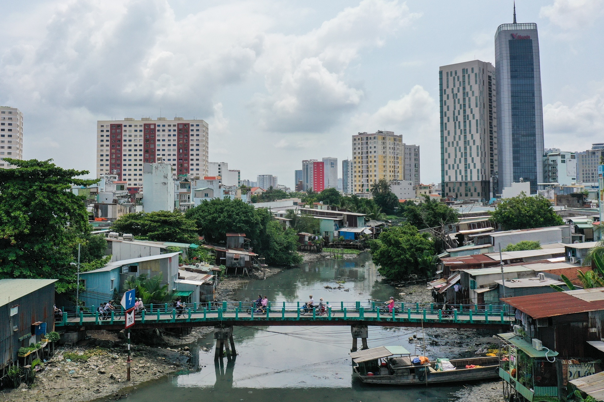 Cu tri quan Binh Thanh mong moi du an rach Xuyen Tam hinh anh