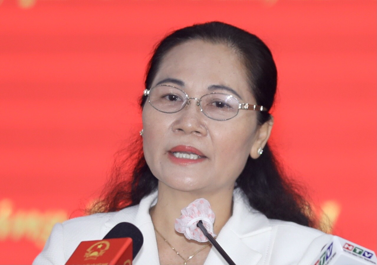 Chu tich nuoc tiep xuc cu tri anh 8