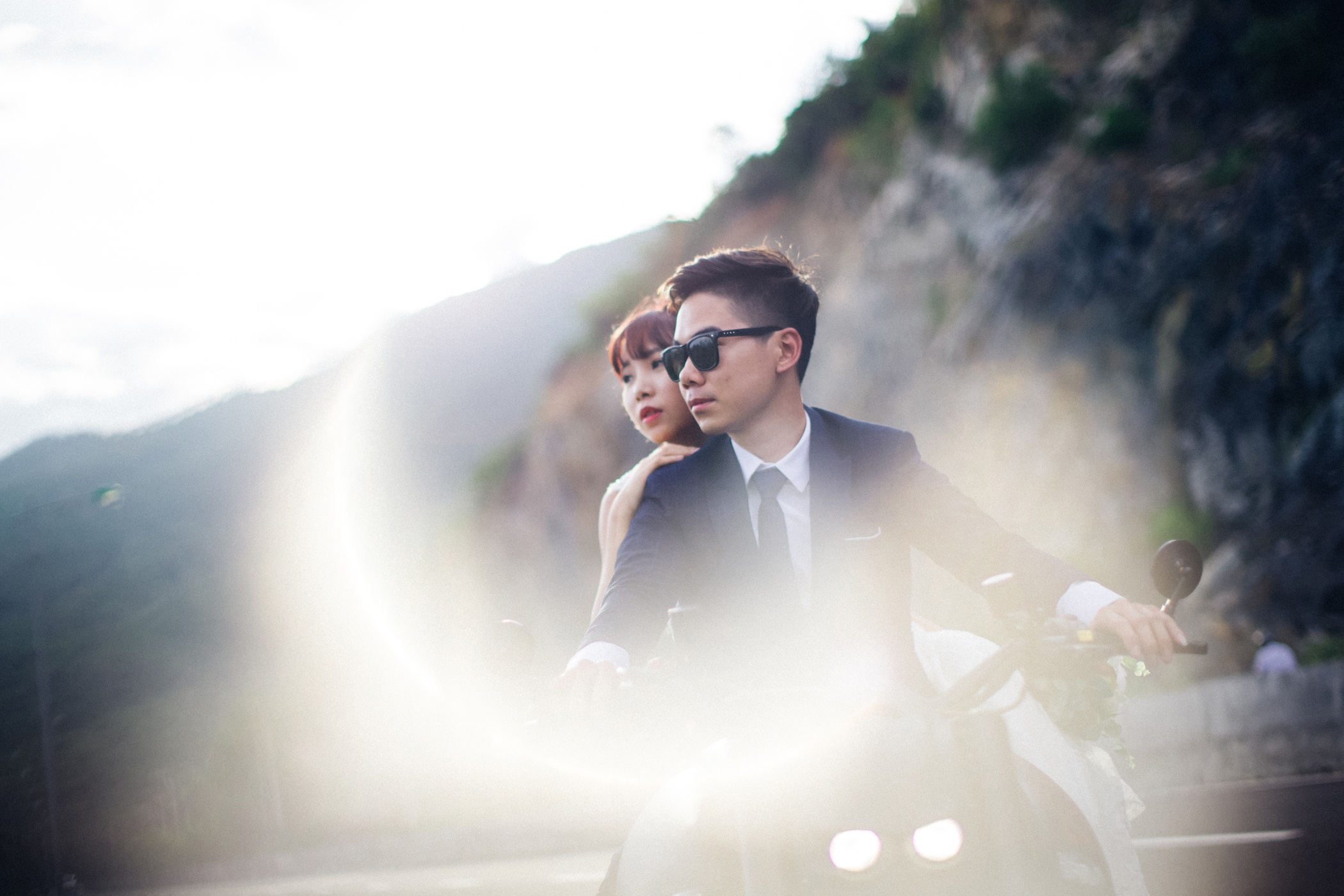 Bo anh cuoi ben xe moto anh 5