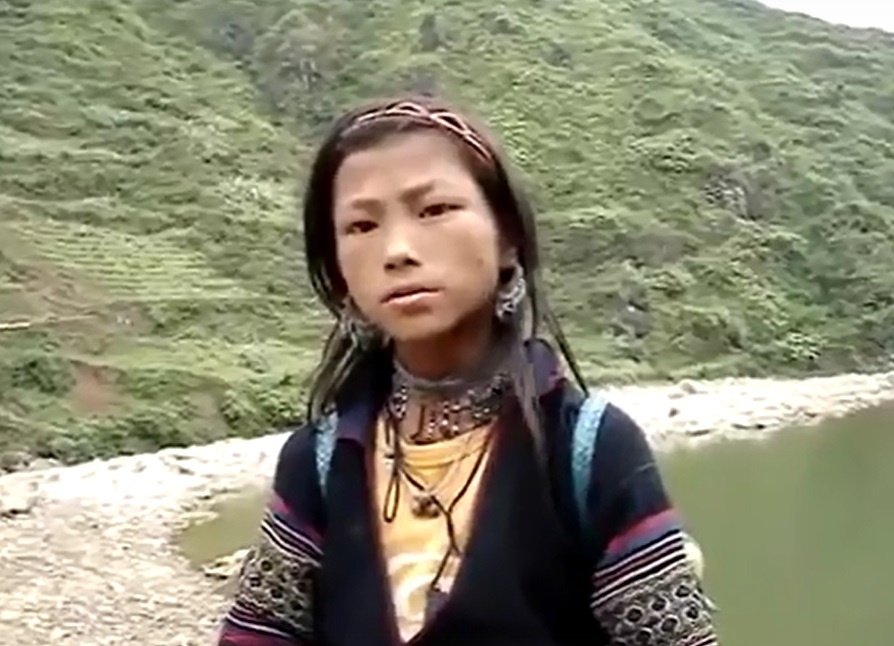 Be gai H'Mong gioi tieng Anh doi doi sau 16 nam hinh anh