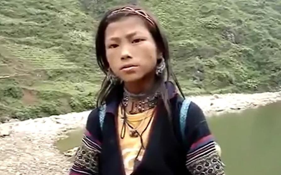 Clip co be H'mong noi tieng Anh nhu gio hinh anh