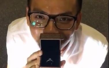 Clip cau hon lang man cua 9X Ha thanh hinh anh