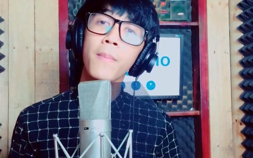 Mashup 4 bai hat cua Nguyen Quang Quy hinh anh