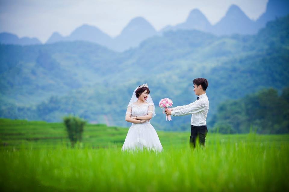 bo anh cuoi hoan doi vi tri anh 7