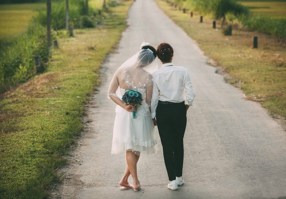 bo anh cuoi hoan doi vi tri anh 3