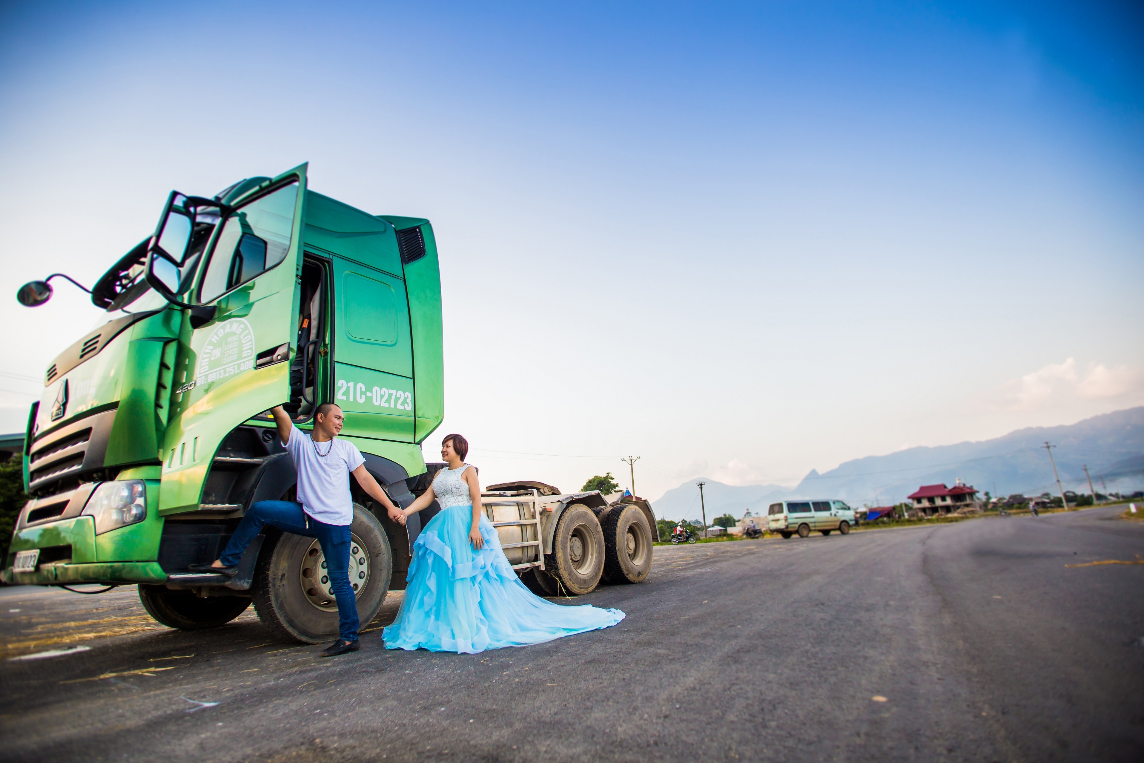 anh cuoi cap doi chenh nhau 25 cm anh 1