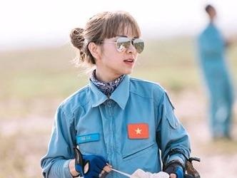 Nu van dong vien nhay du roi tu do dau tien tai Viet Nam hinh anh