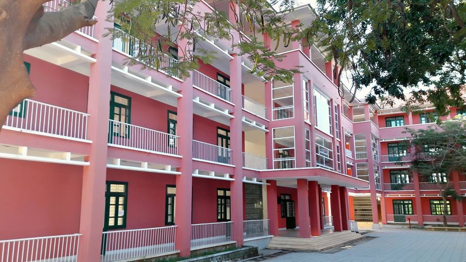 trường học sơn màu hồng ảnh 1 truong hoc son mau hong anh 1