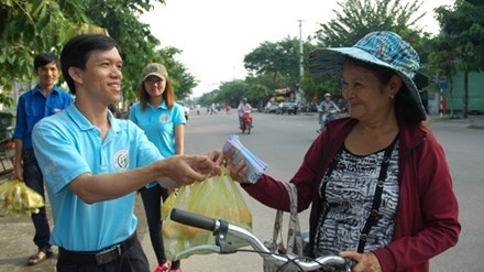 Buoc ra tu the gioi ao anh 1