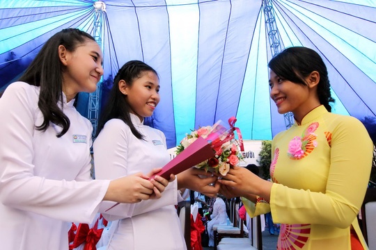 vui buồn với nghề dạy ảnh 1 vui buon voi nghe day anh 1