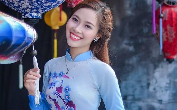 12 co gai noi bat cua Dai hoc Quoc gia Ha Noi hinh anh