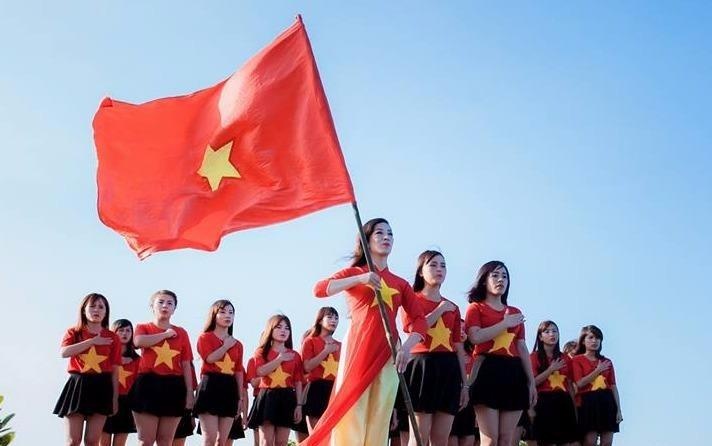 Anh ky yeu tinh yeu To quoc cua co giao mam non tuong lai hinh anh