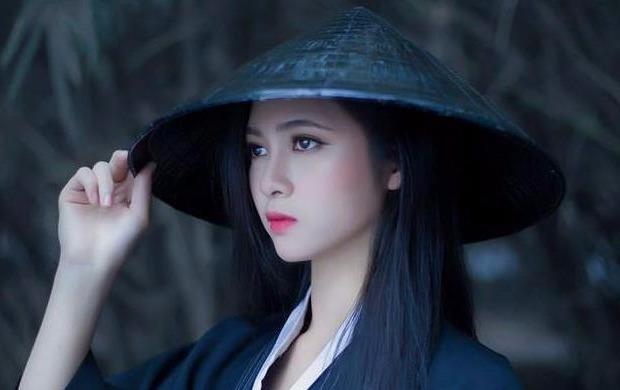Co gai 20 tuoi hoa than thanh nu vo si dao xinh dep hinh anh